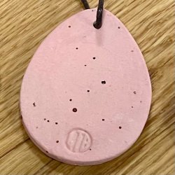 Pske pynt af keramik