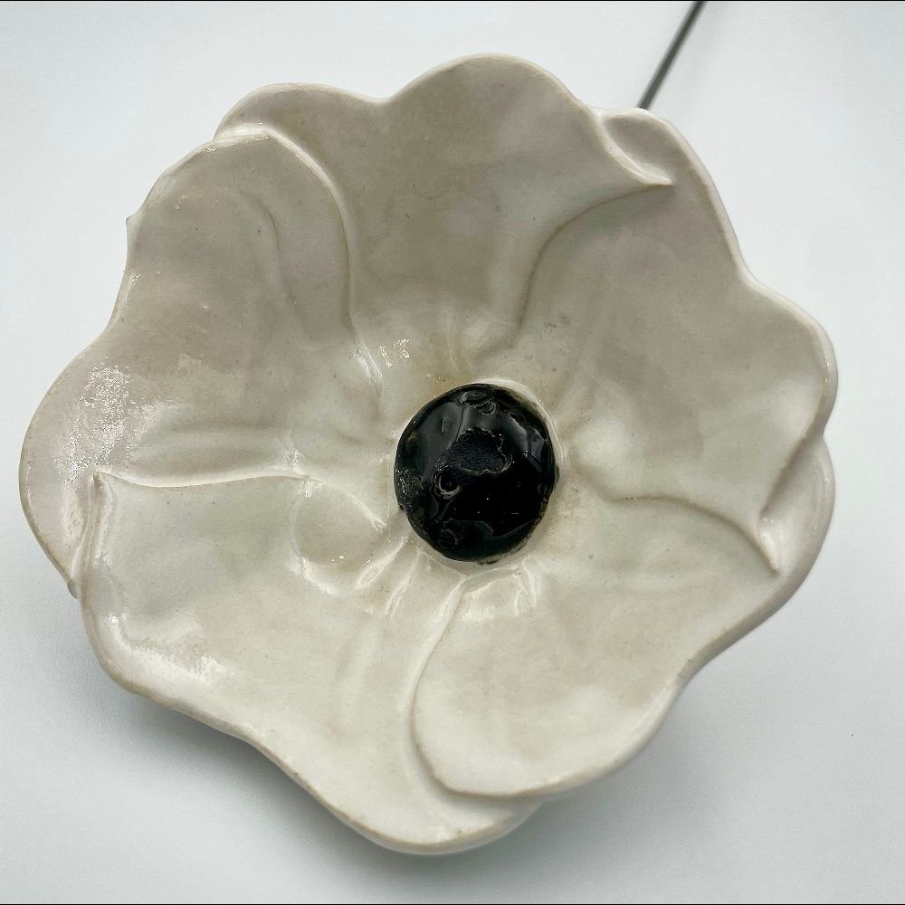 Keramik blomst p stilk - 5-7cm - L26cm