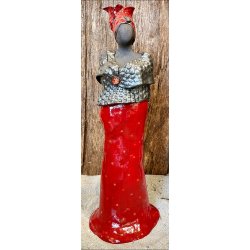 Dame i keramik - Mrk hud - Rd kjole