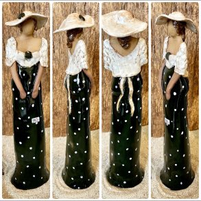 Skagens Dame i keramik - Lys hud - Sort kjole med hvide prikker